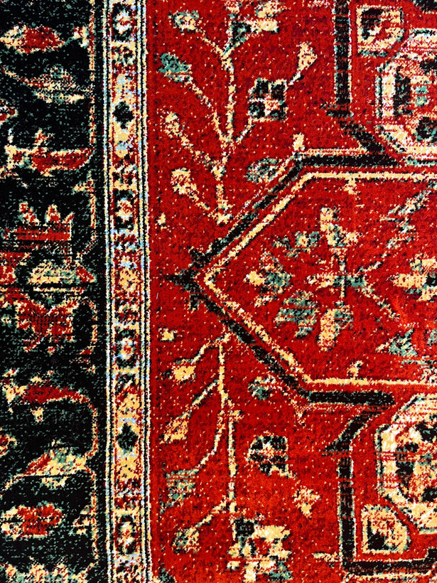 فرش کهنه نمای لاکی